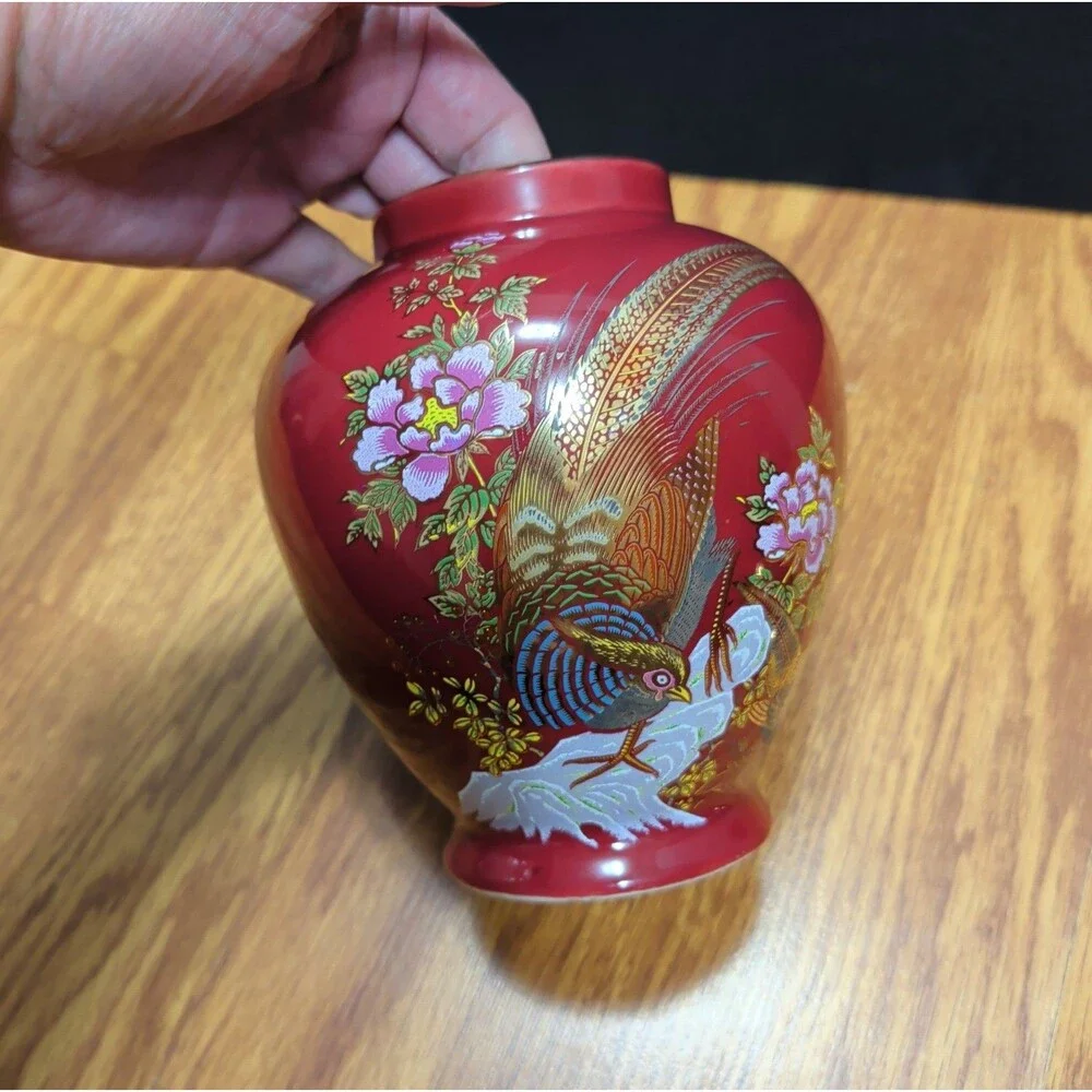 Vintage Japanese Red Porcelain Ginger Jar Golden Pheasant Peony Gold Gilt